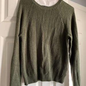 arepostal sweater